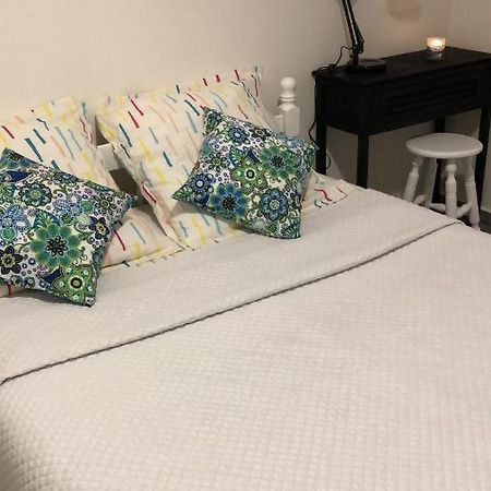 Chambres D'Hote Belcourt 1 Baie Mahault Eksteriør billede