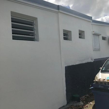 Chambres D'Hote Belcourt 1 Baie Mahault Eksteriør billede