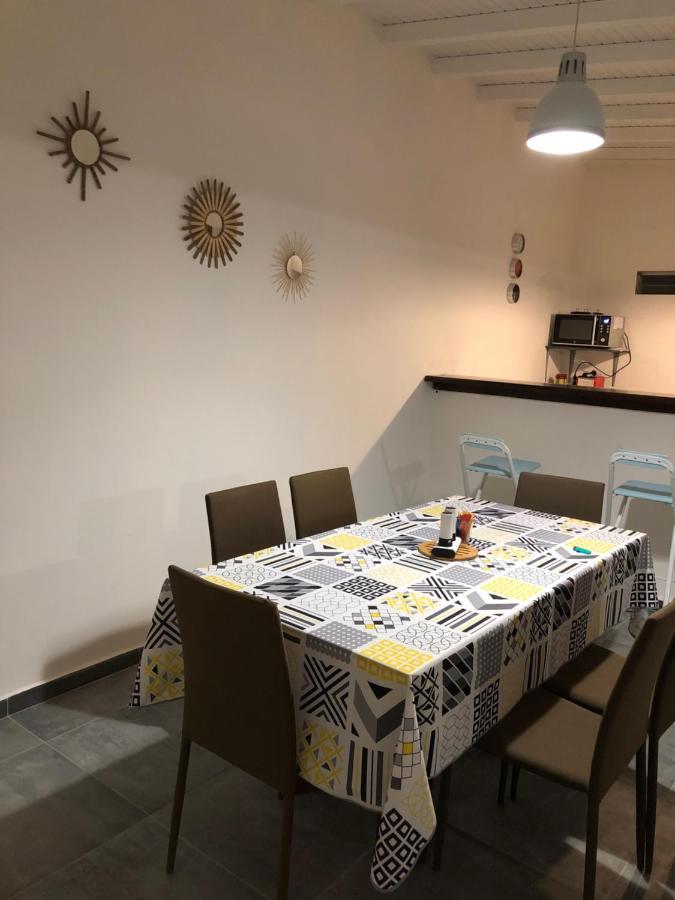 Chambres D'Hote Belcourt 1 Baie Mahault Eksteriør billede