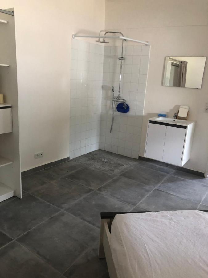Chambres D'Hote Belcourt 1 Baie Mahault Eksteriør billede