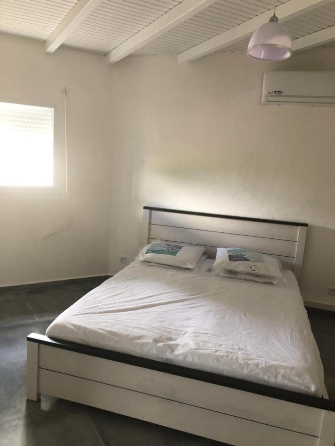 Chambres D'Hote Belcourt 1 Baie Mahault Eksteriør billede